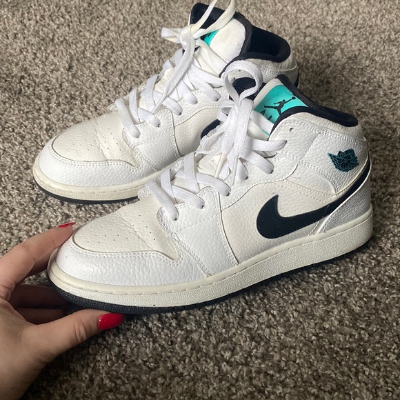 Jordan Other - Air Jordan 1 Retro Mid 'Hyper Jade' size 6.5y
